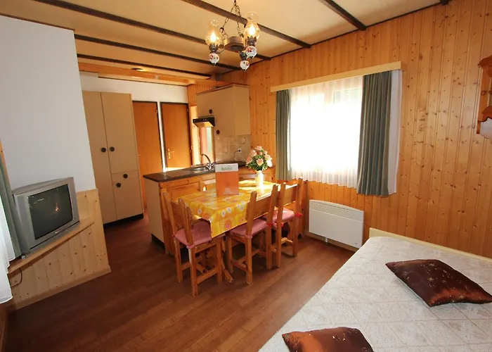 In Valais Near Lift & Valley 샬레