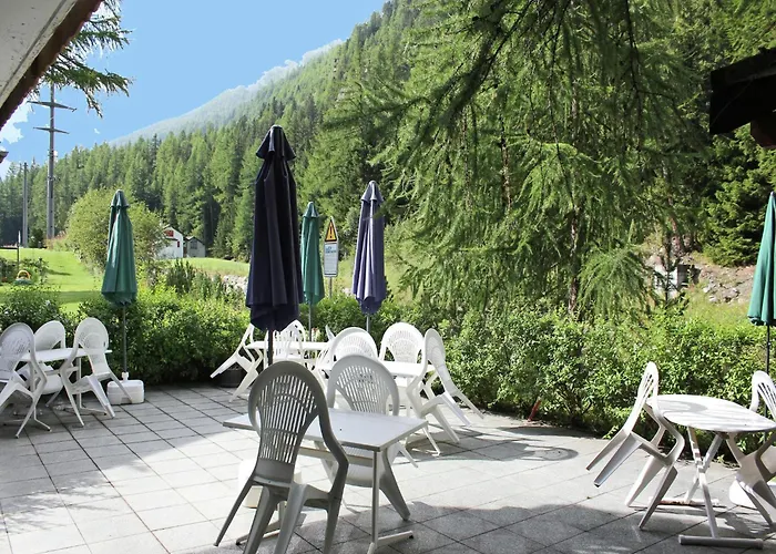 In Valais Near Lift & Valley 샬레 *