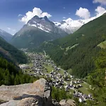 In Valais Near Lift & Valley * Saas-Balen